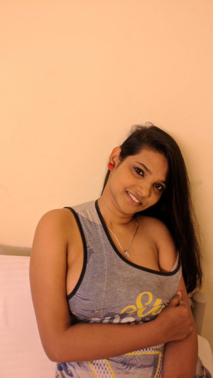 Bank hot girl nude 2