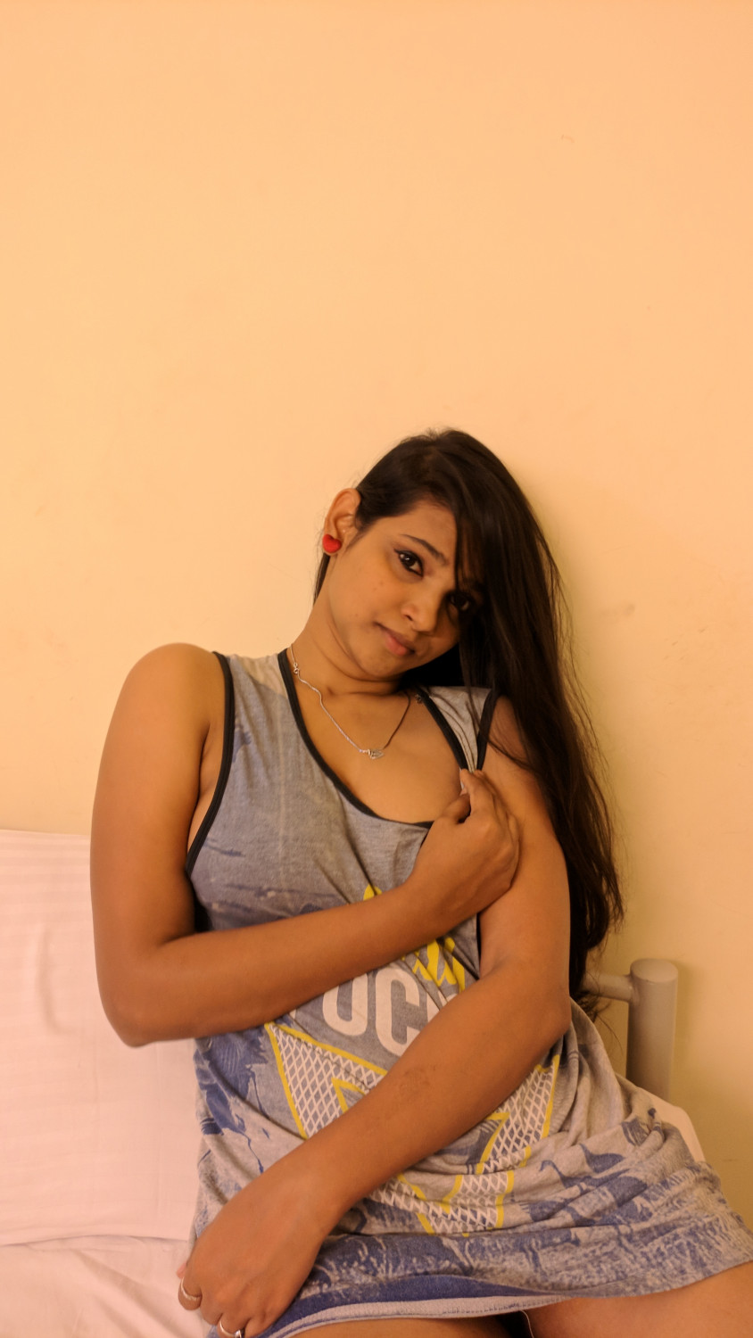 Bank hot girl nude 2