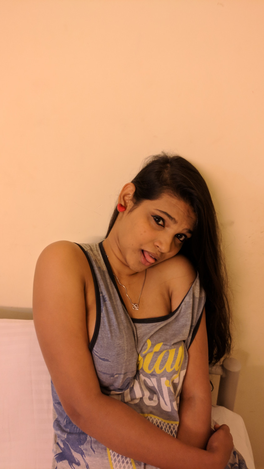 Bank hot girl nude 2