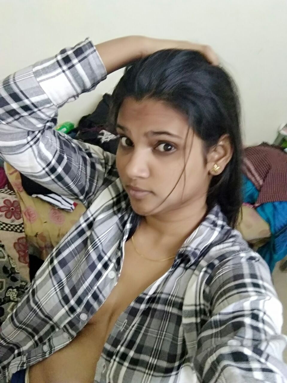 Bank hot girl nude 2