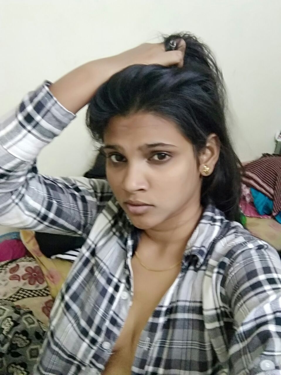 Bank hot girl nude 2