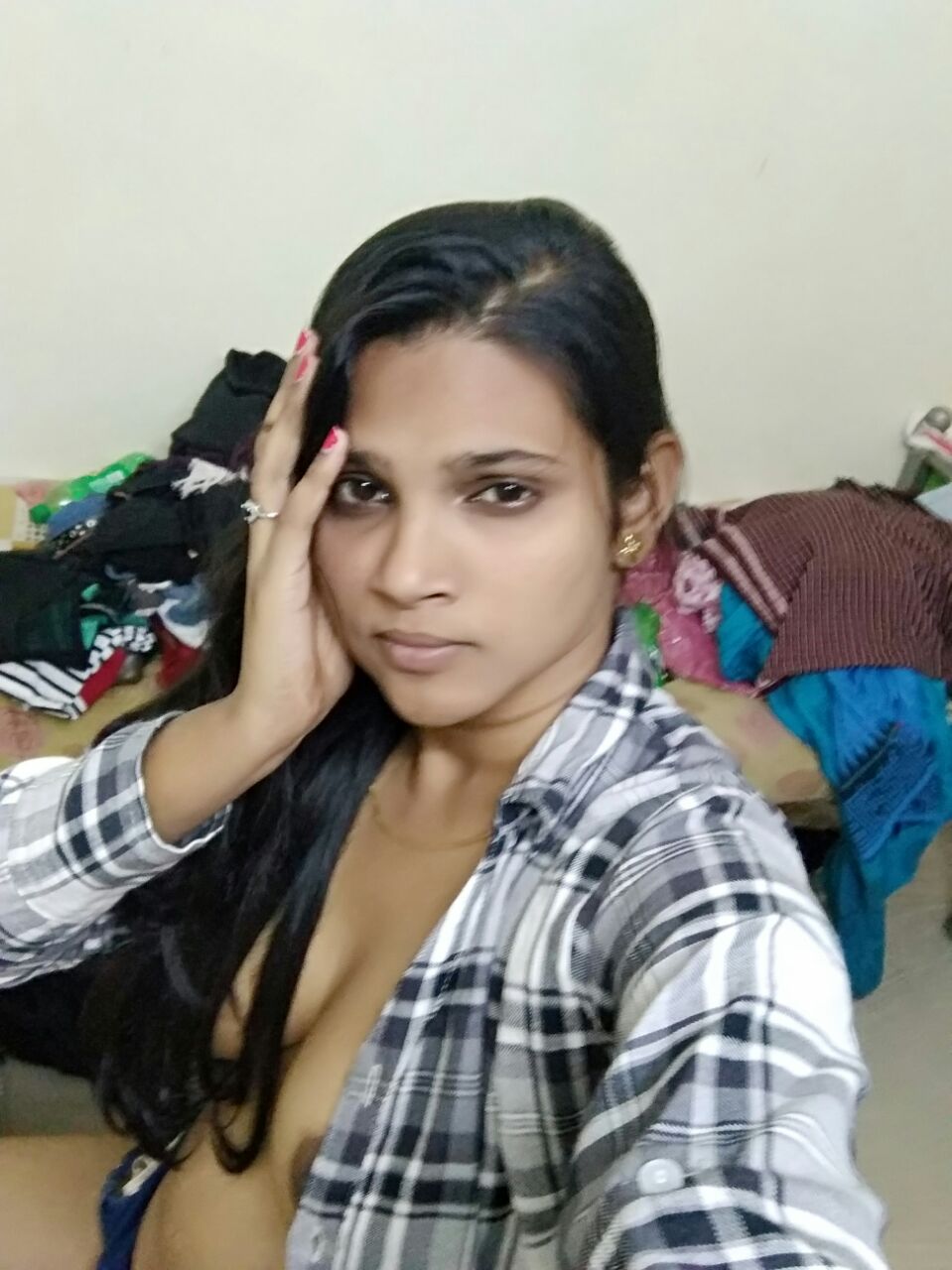 Bank hot girl nude 2