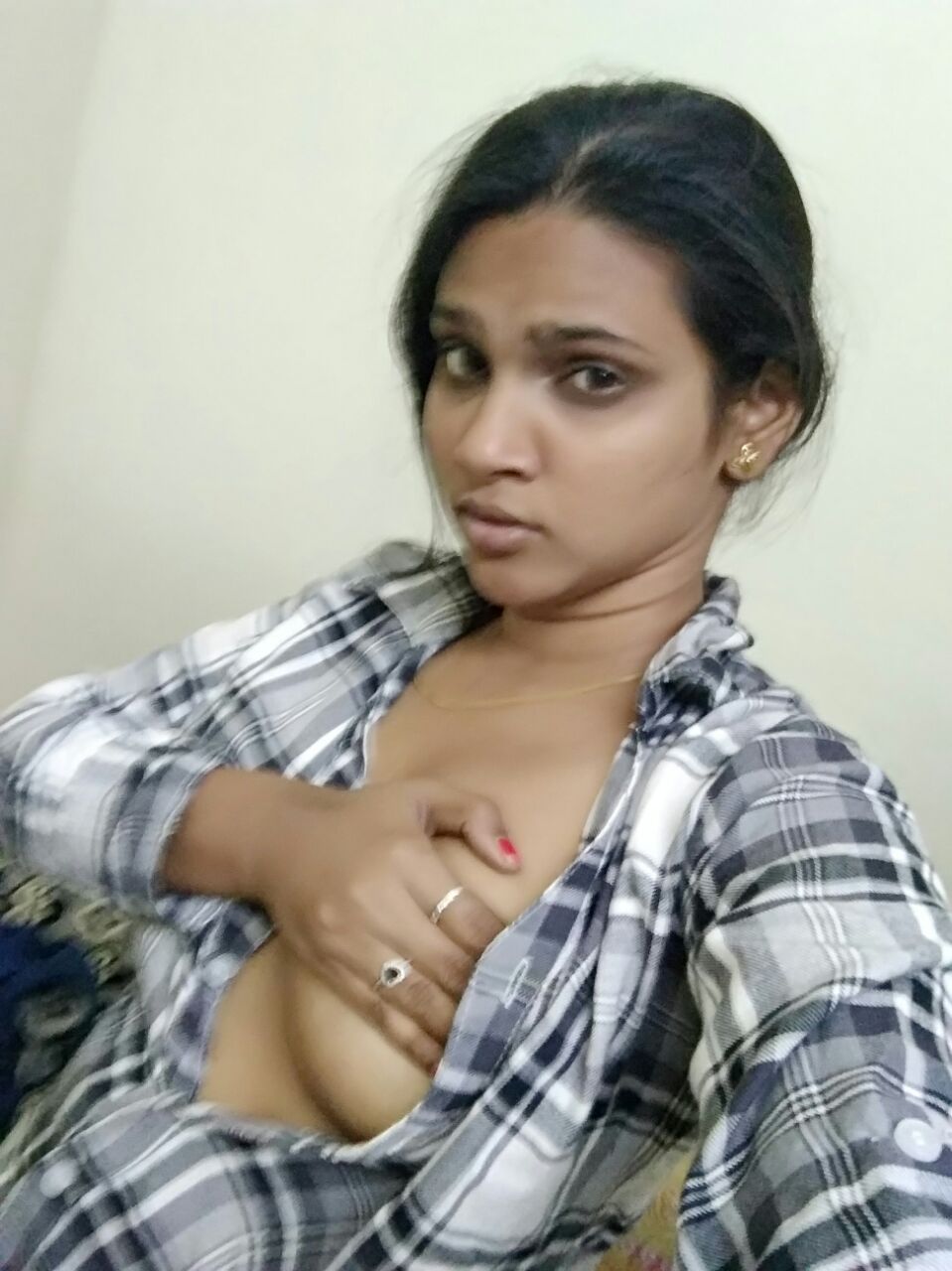 Bank hot girl nude 2