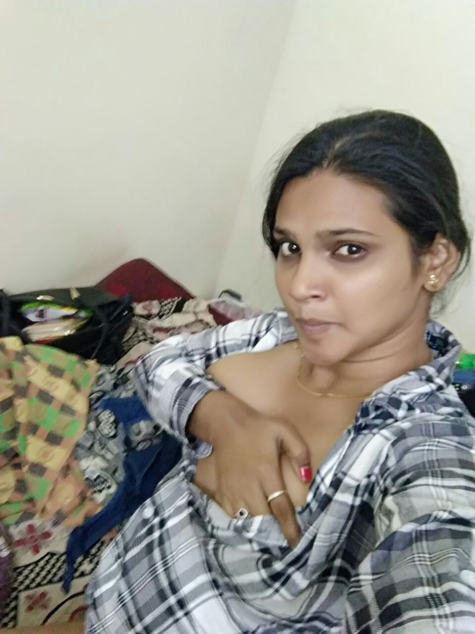 Bank hot girl nude 2