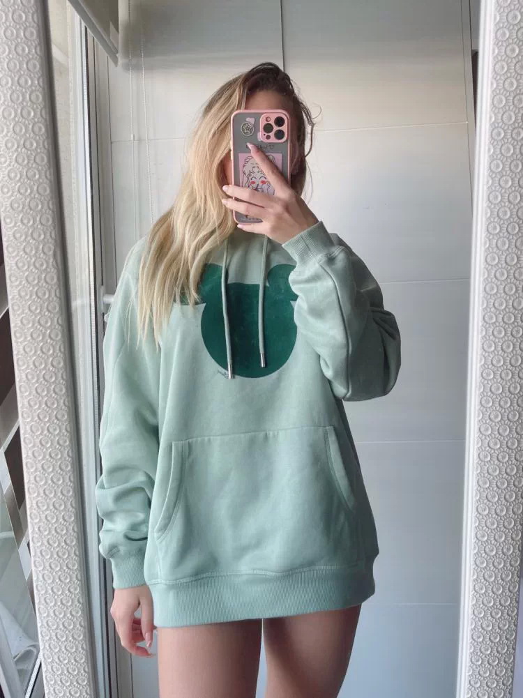 The hottest naked blonde ever seen on the internet