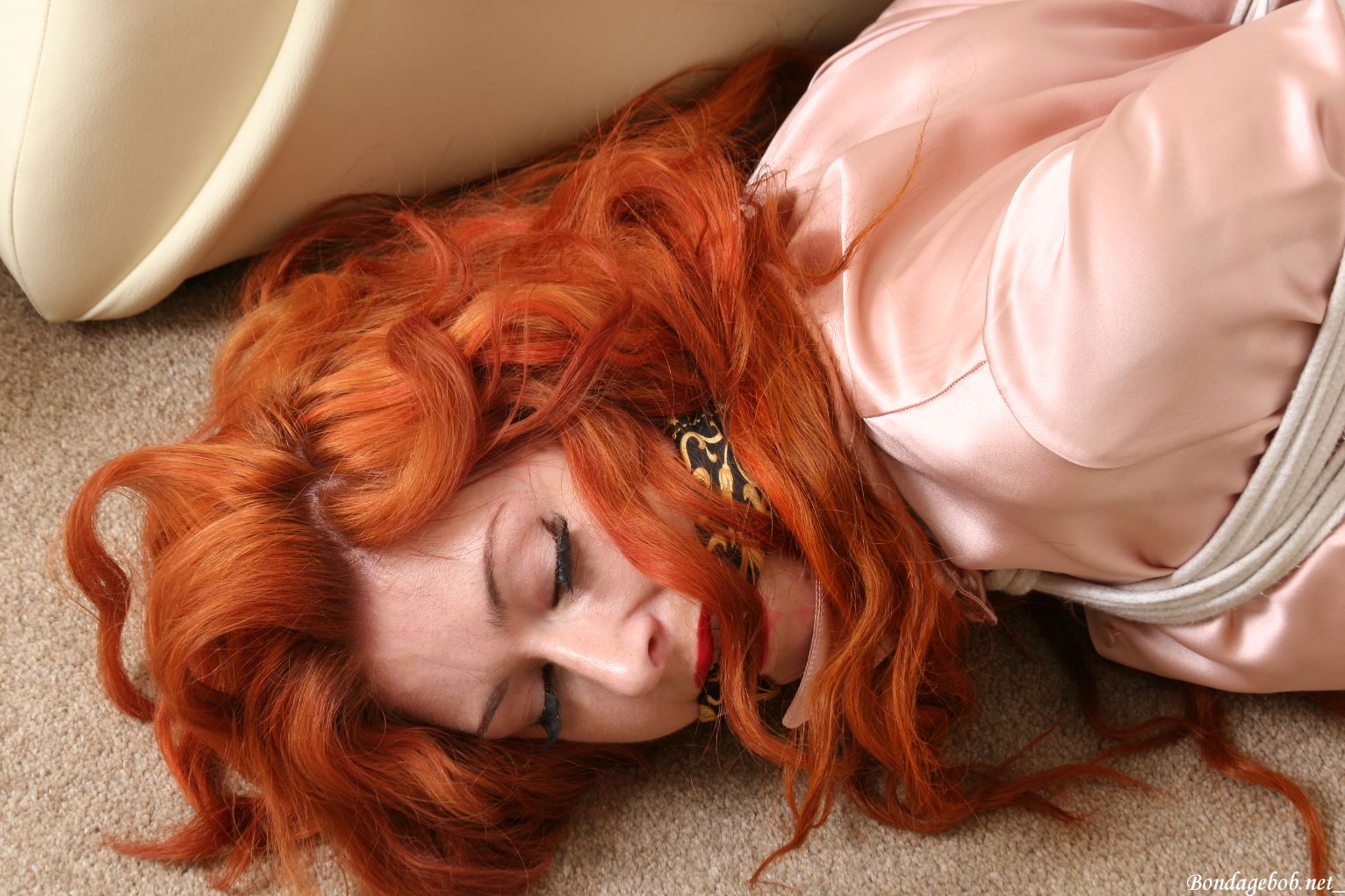 Tied Sexy Beauties 3-3