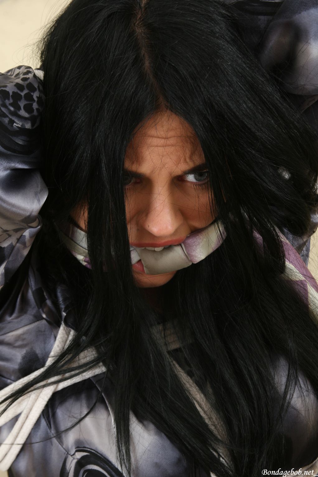 Tied Sexy Beauties 4-2