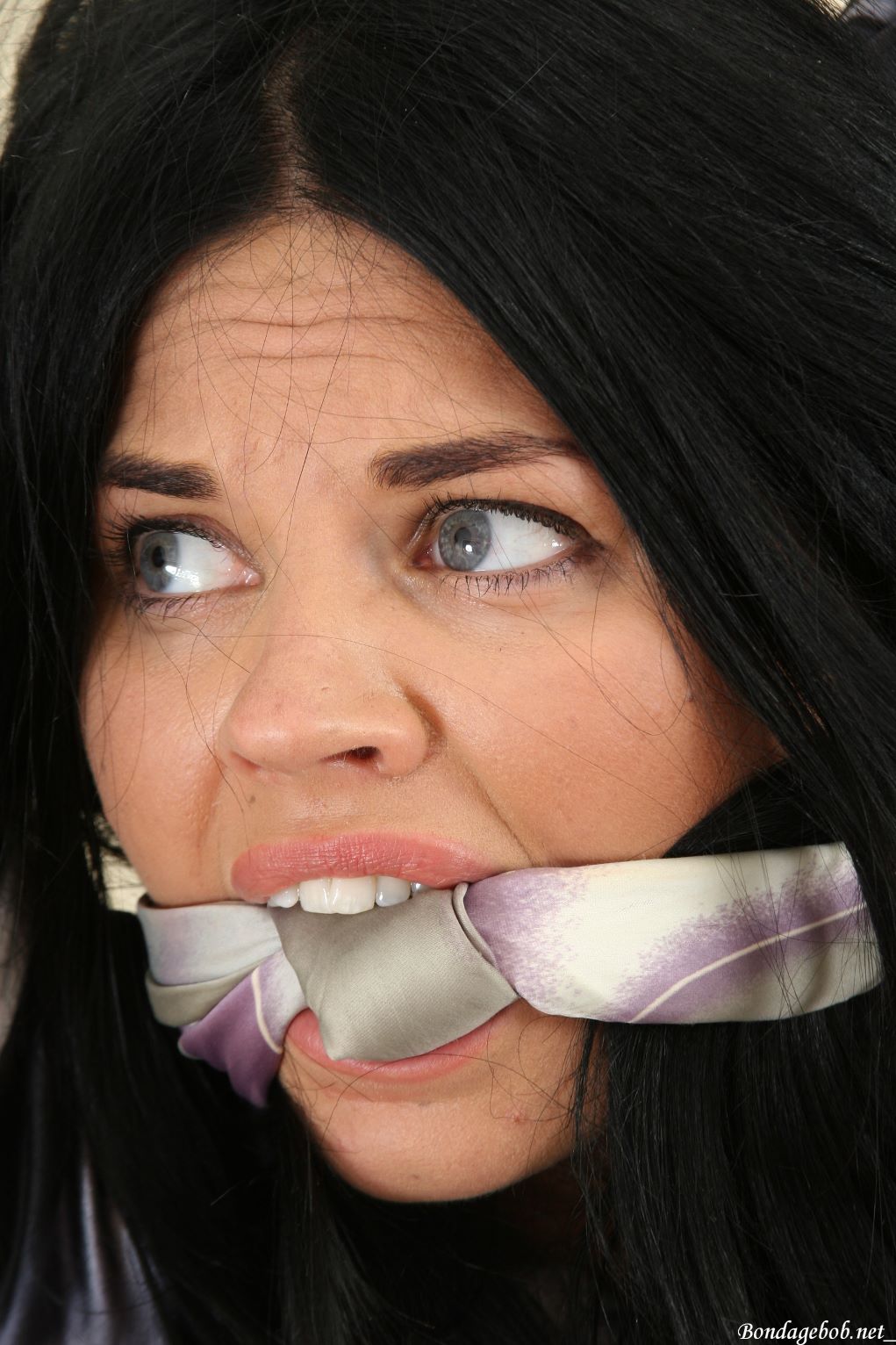 Tied Sexy Beauties 4-2