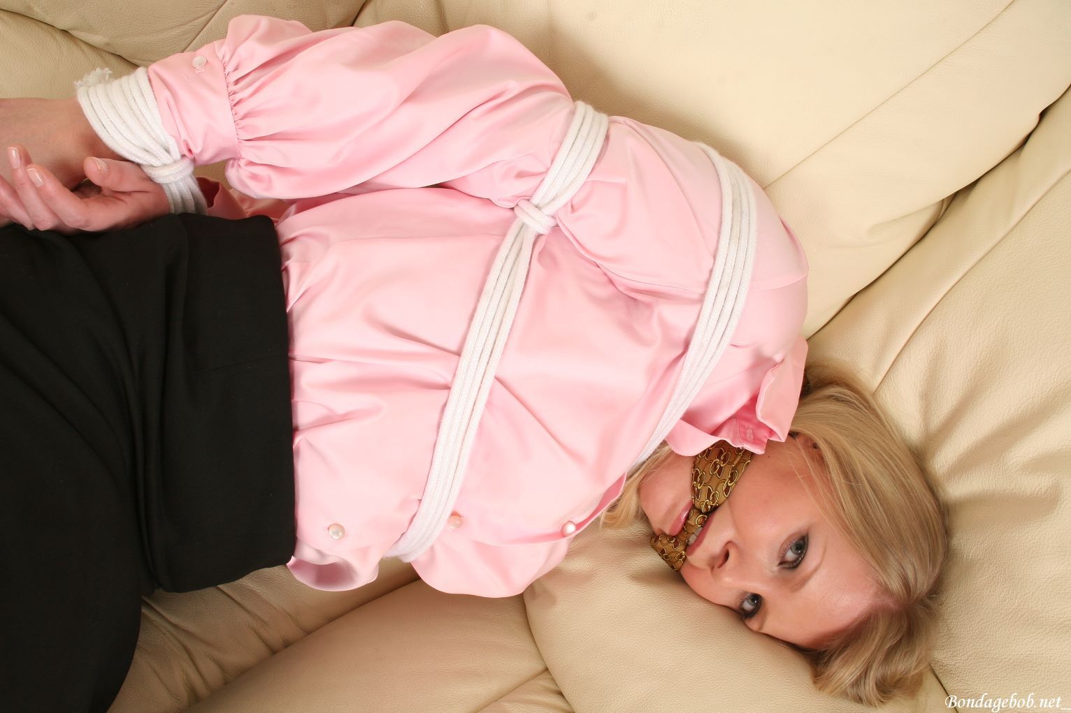 Tied Sexy Beauties 19-2