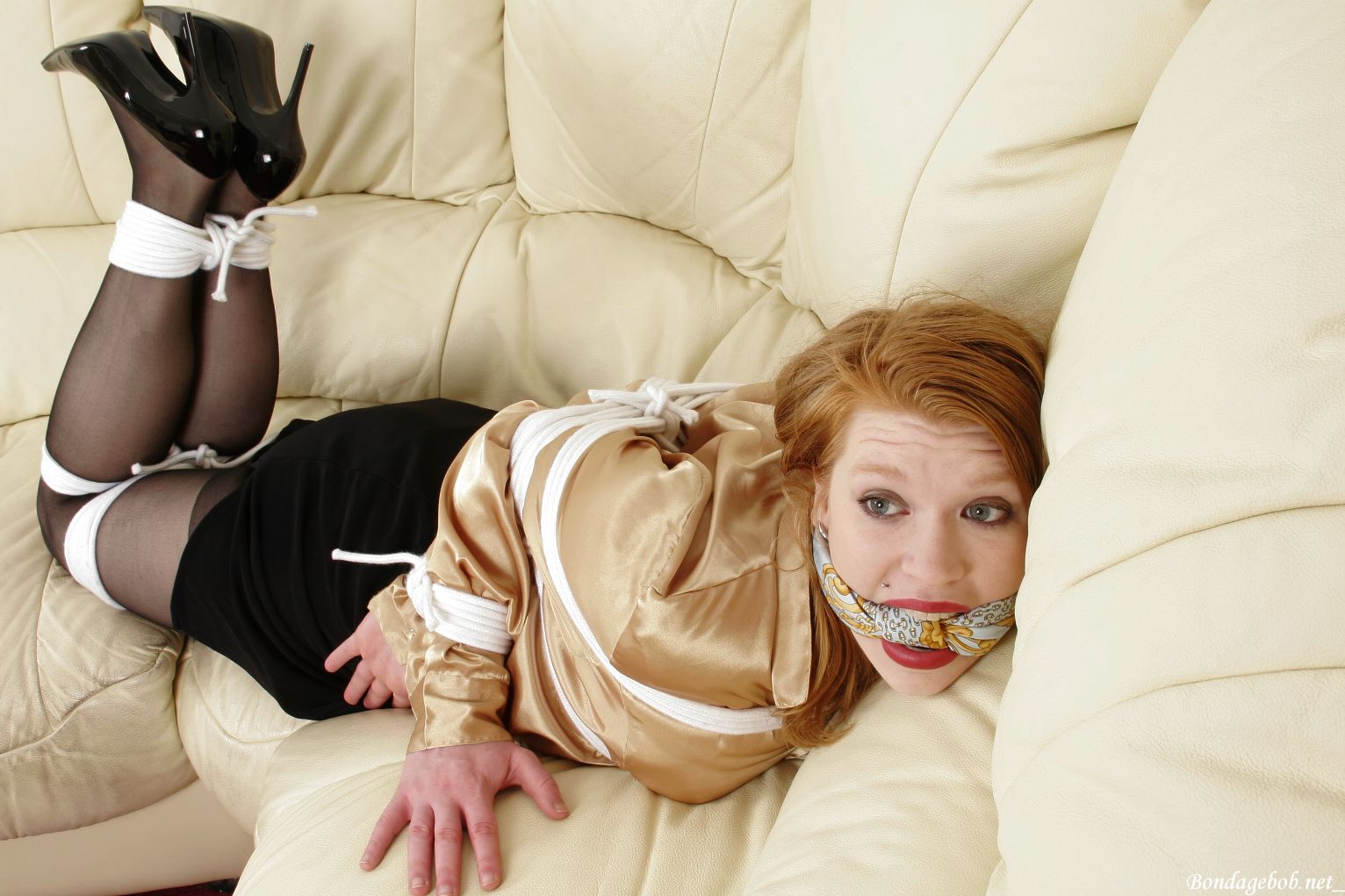 Tied Sexy Beauties 21-2