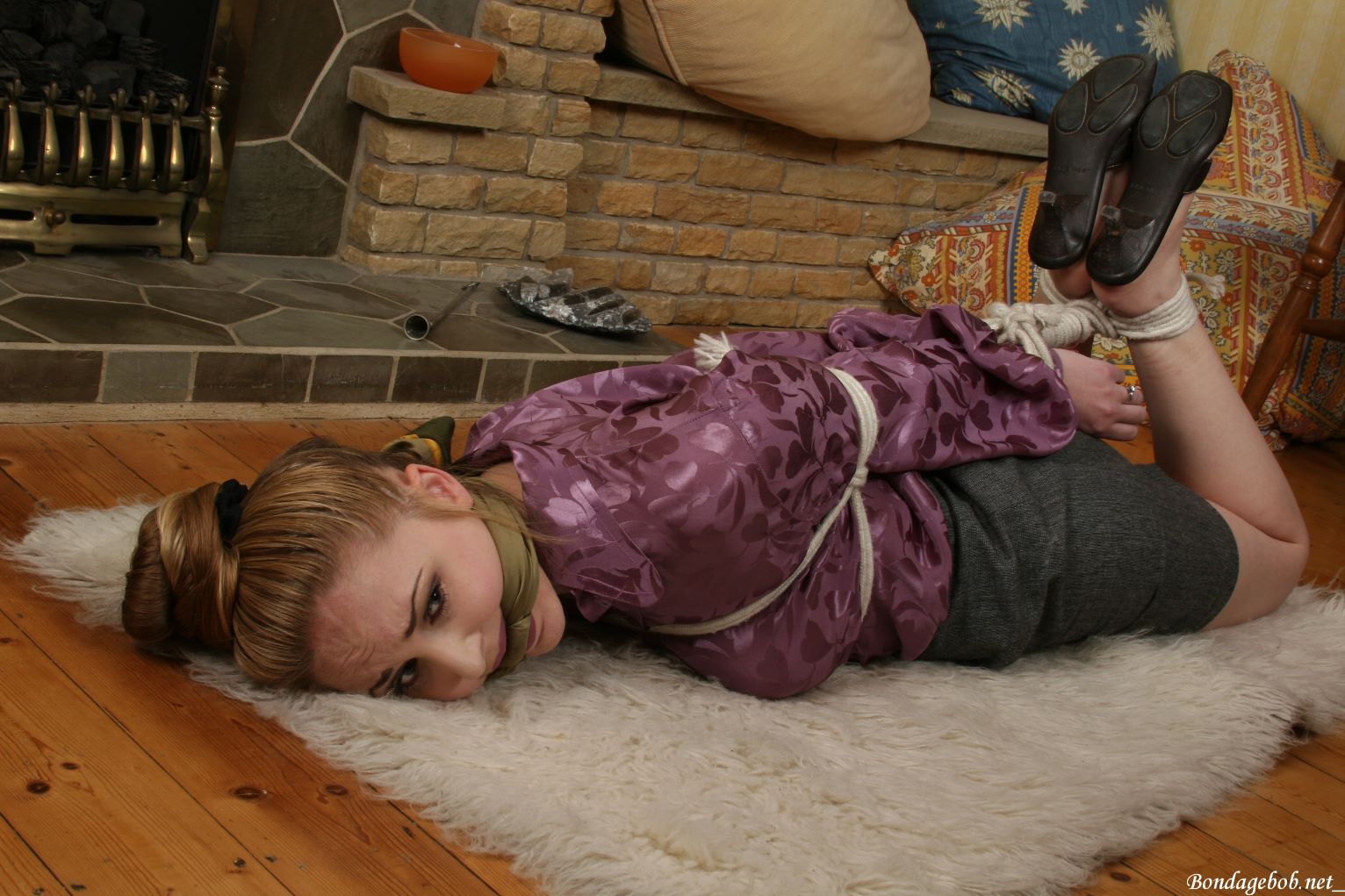 Tied Sexy Beauties 29-2