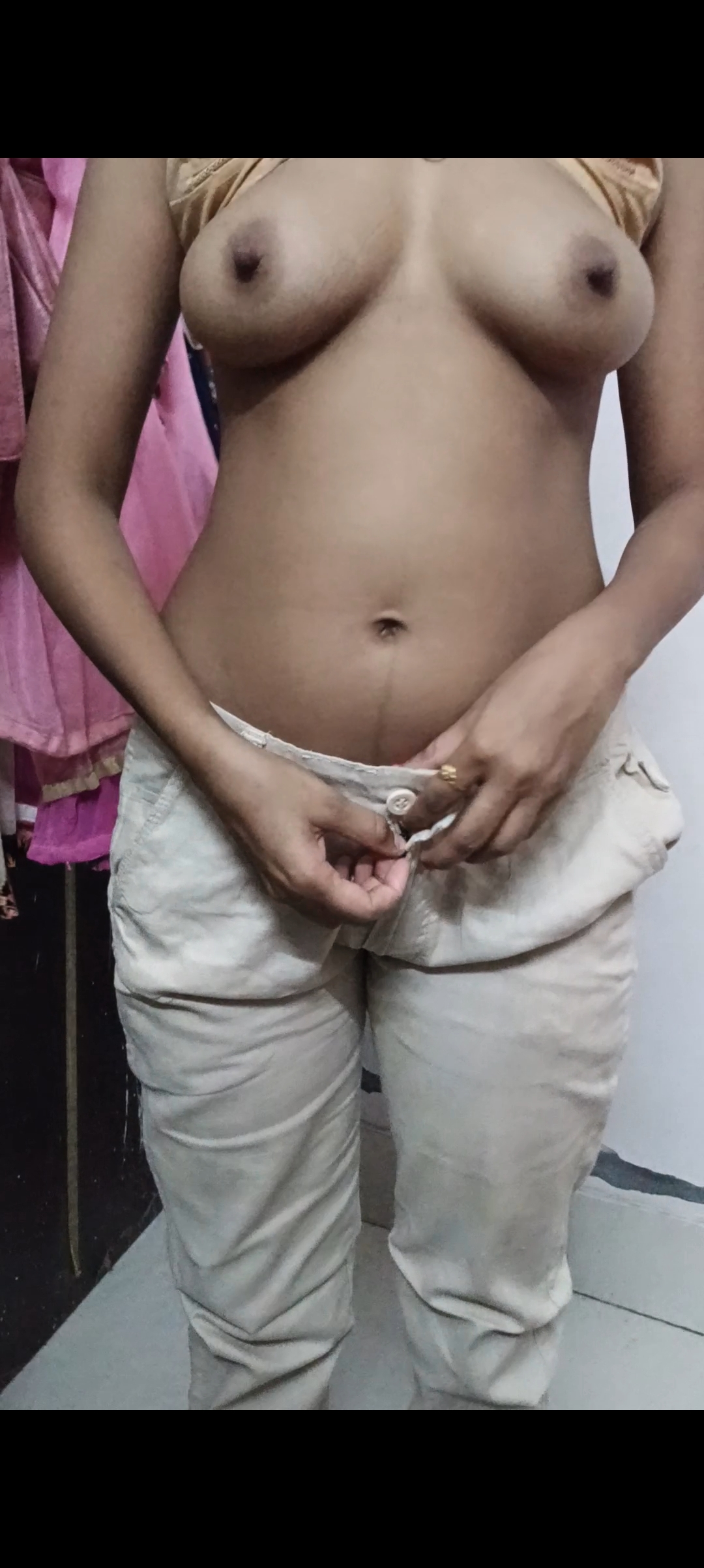 Desi bhabi nude pic