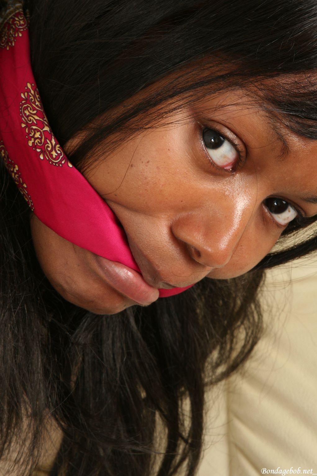 Tied Sexy Beauties 34-2