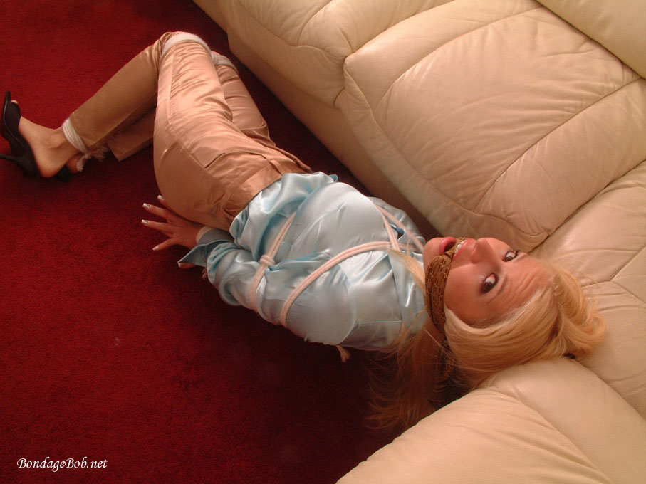 Tied Sexy Beauties 41-2