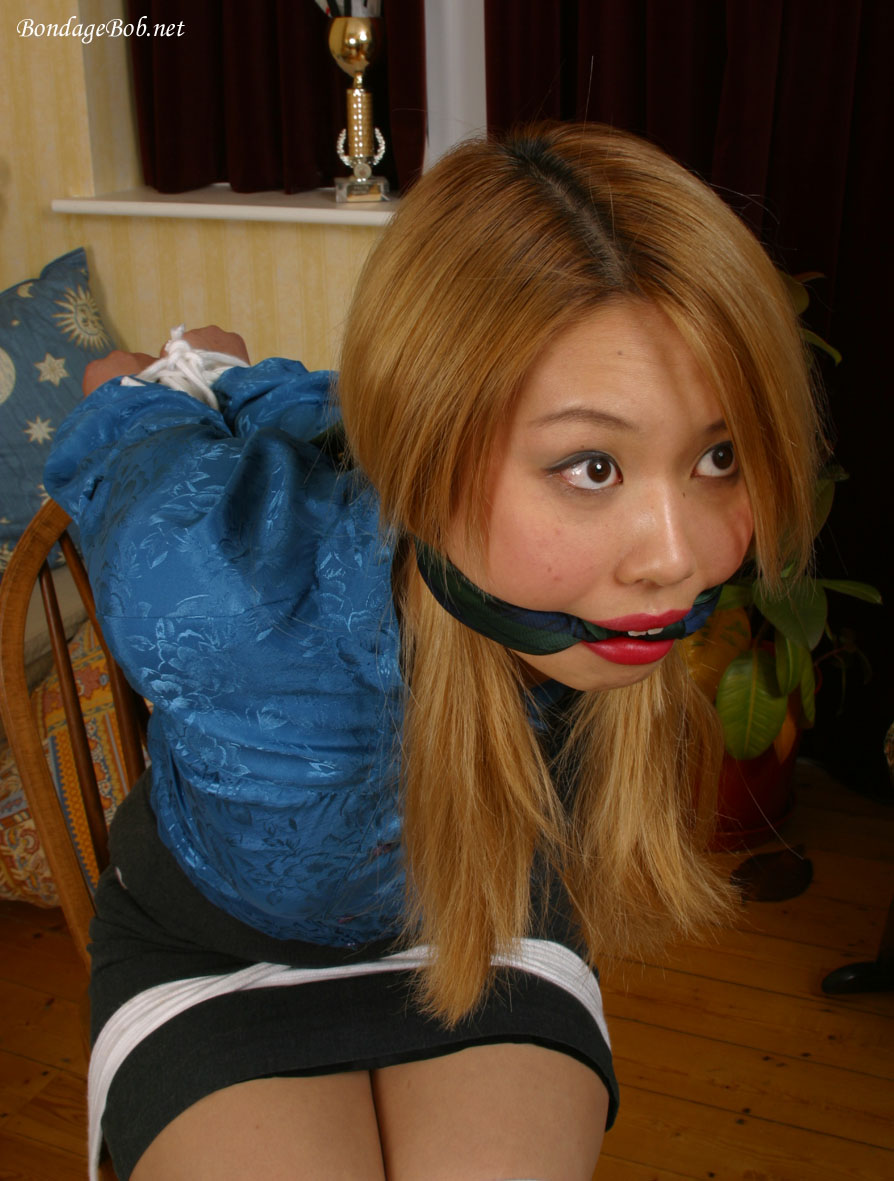 Tied Sexy Beauties 47-2