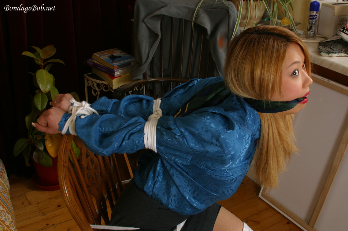 Tied Sexy Beauties 47-2