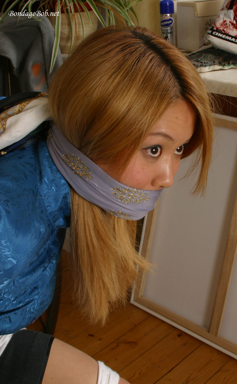 Tied Sexy Beauties 47-2