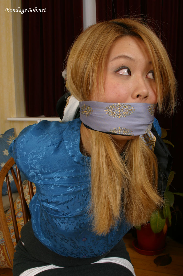 Tied Sexy Beauties 47-2