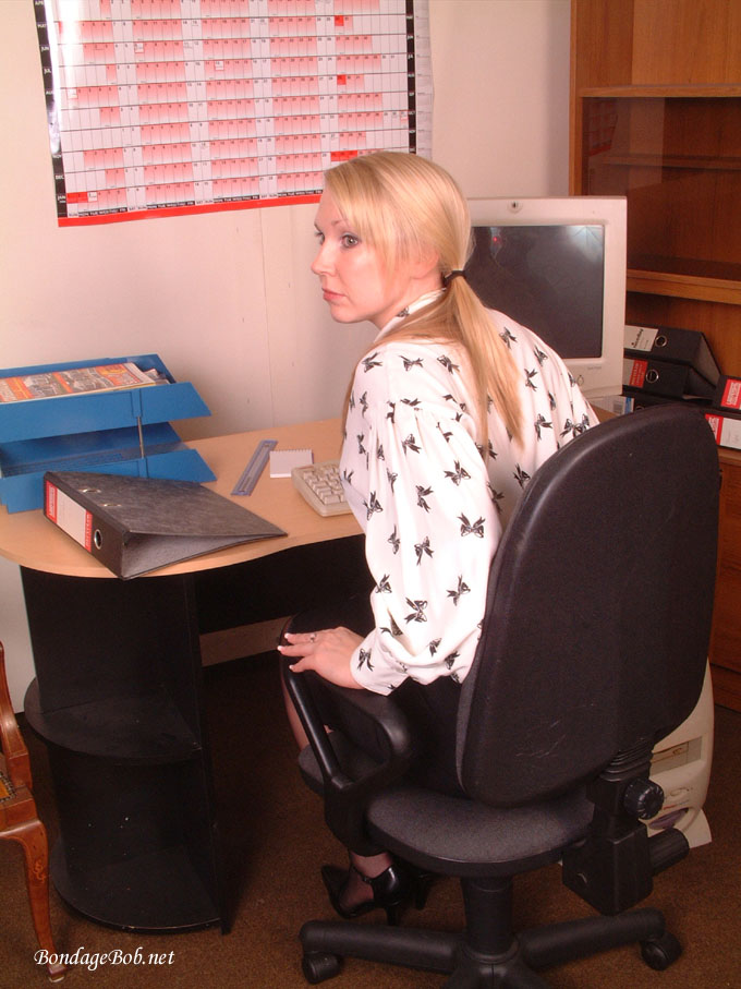 Tied Sexy Beauties 52-1