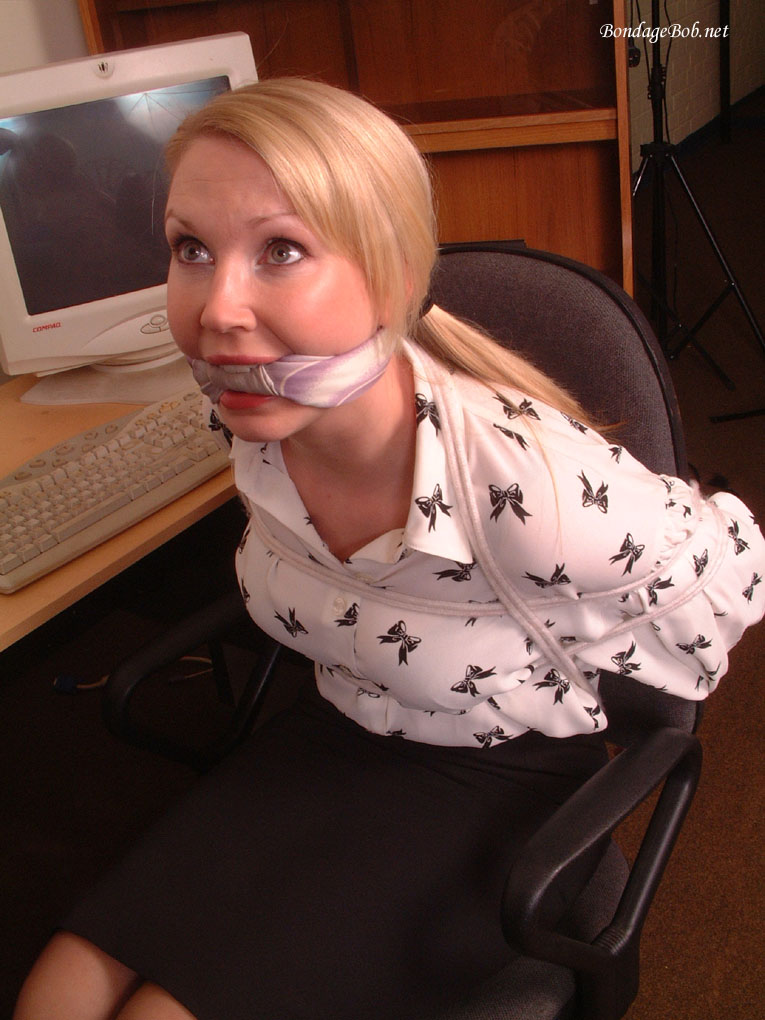 Tied Sexy Beauties 52-2