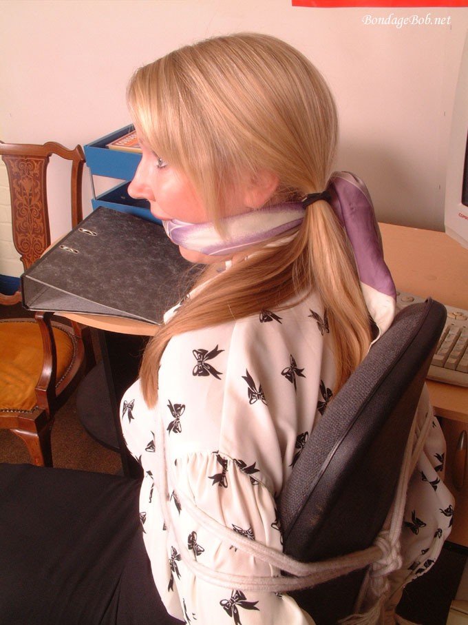 Tied Sexy Beauties 52-2