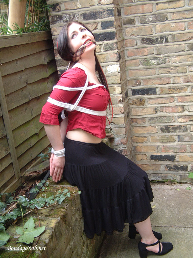 Tied Sexy Beauties 61-1