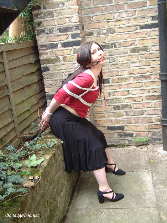 Tied Sexy Beauties 61-1