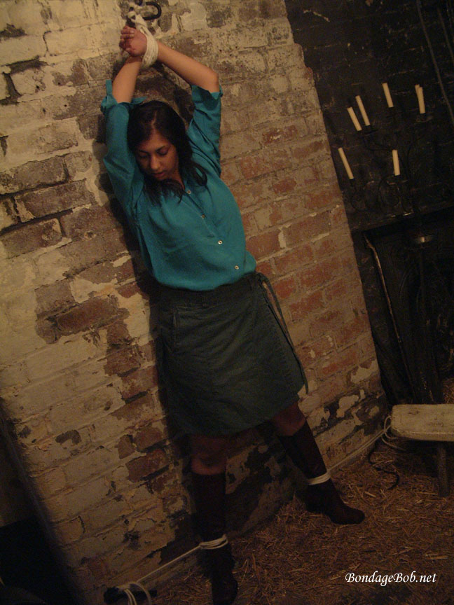 Tied Sexy Beauties 64-1