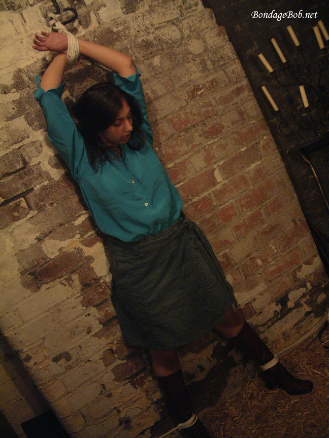 Tied Sexy Beauties 64-1