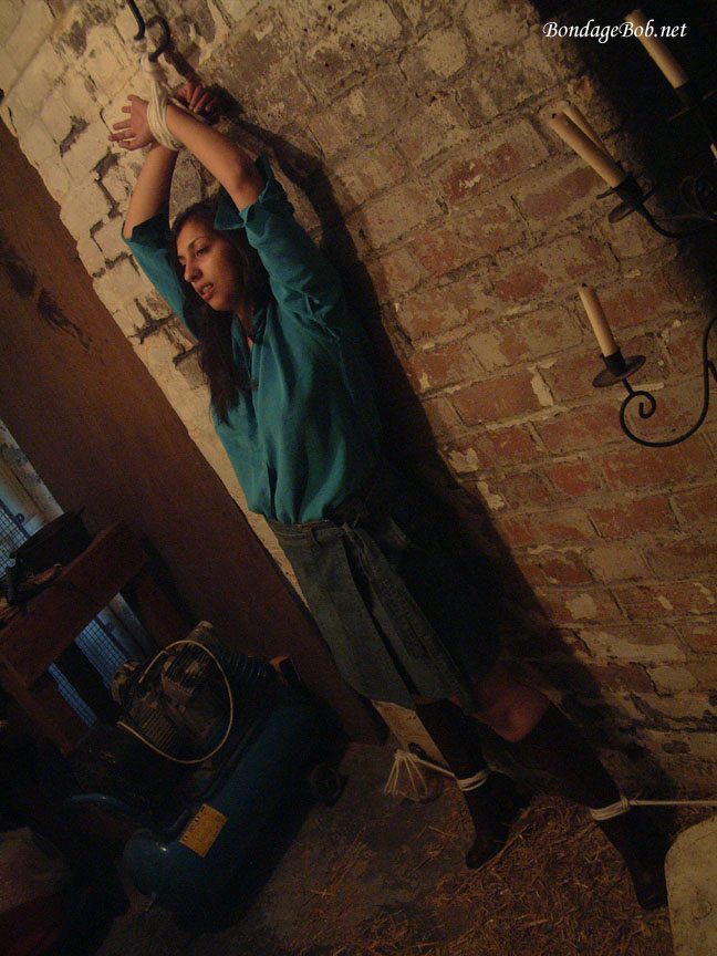 Tied Sexy Beauties 64-1