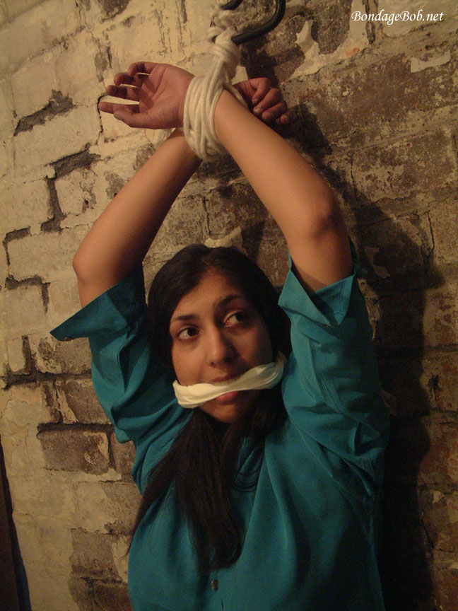 Tied Sexy Beauties 64-2