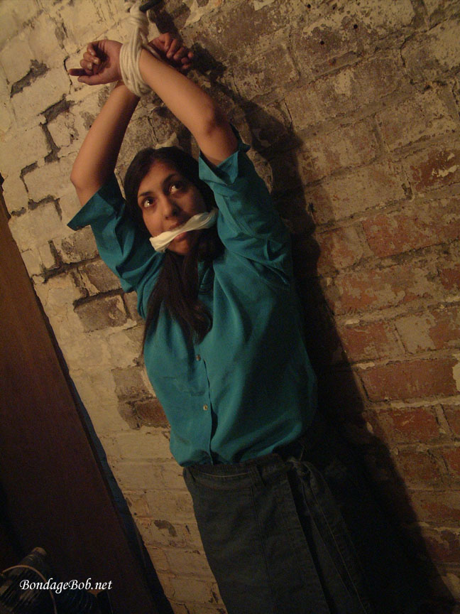 Tied Sexy Beauties 64-2