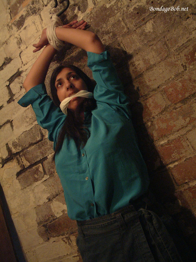 Tied Sexy Beauties 64-2