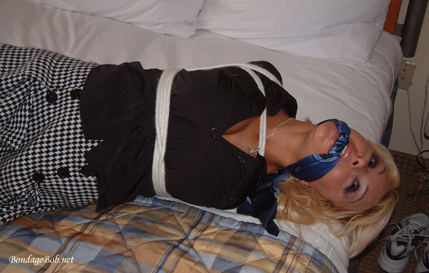 Tied Sexy Beauties 69-2