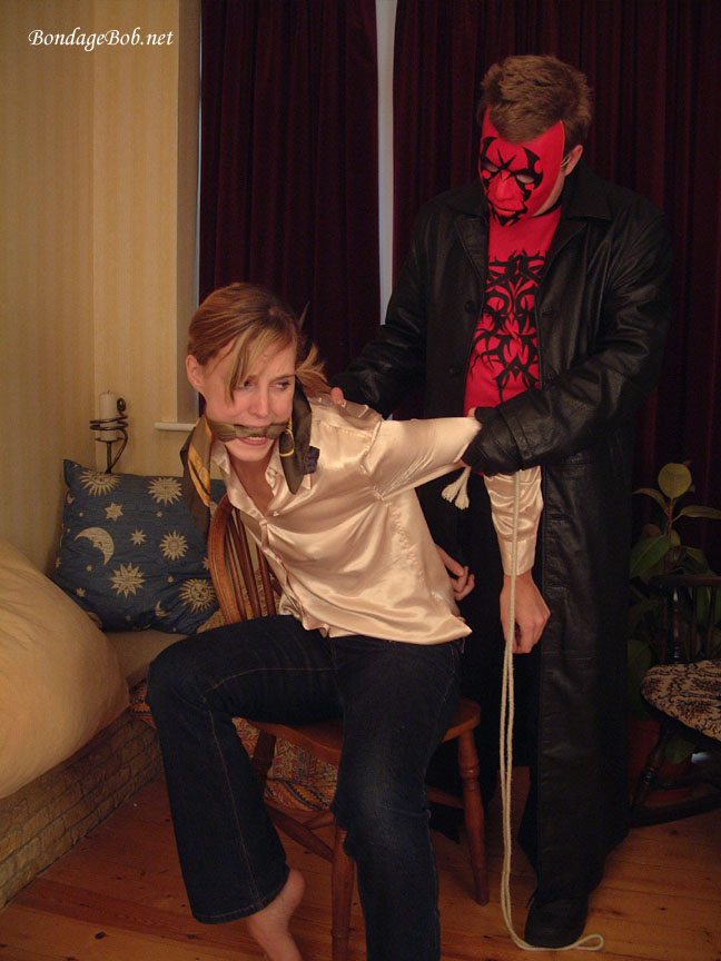 Tied Sexy Beauties 71-1