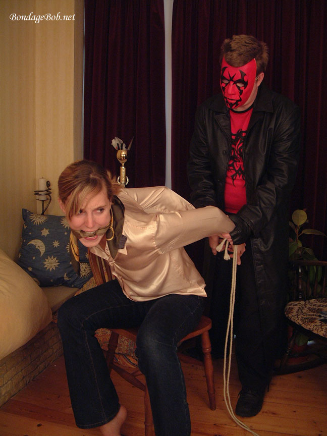 Tied Sexy Beauties 71-1