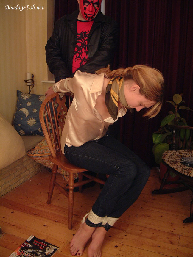 Tied Sexy Beauties 71-1