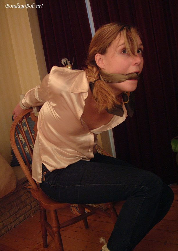 Tied Sexy Beauties 71-2