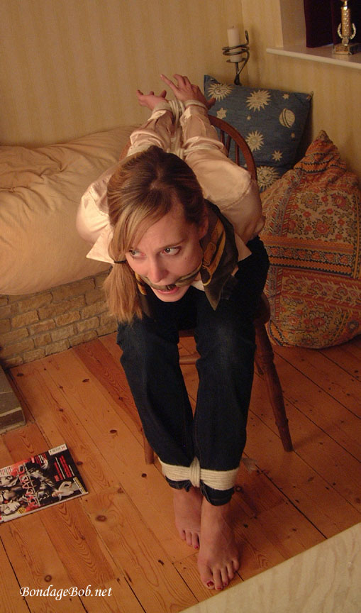 Tied Sexy Beauties 71-2