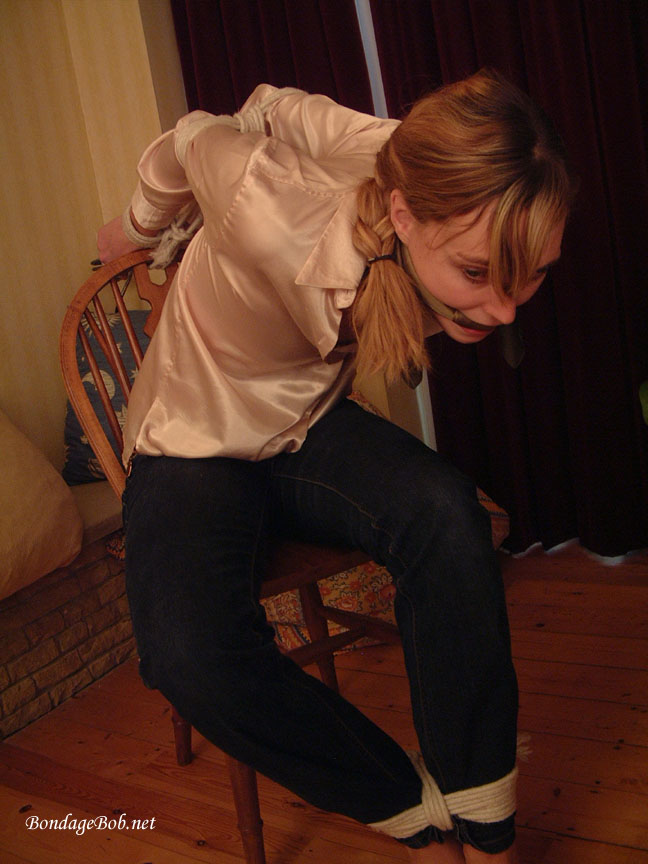 Tied Sexy Beauties 71-2