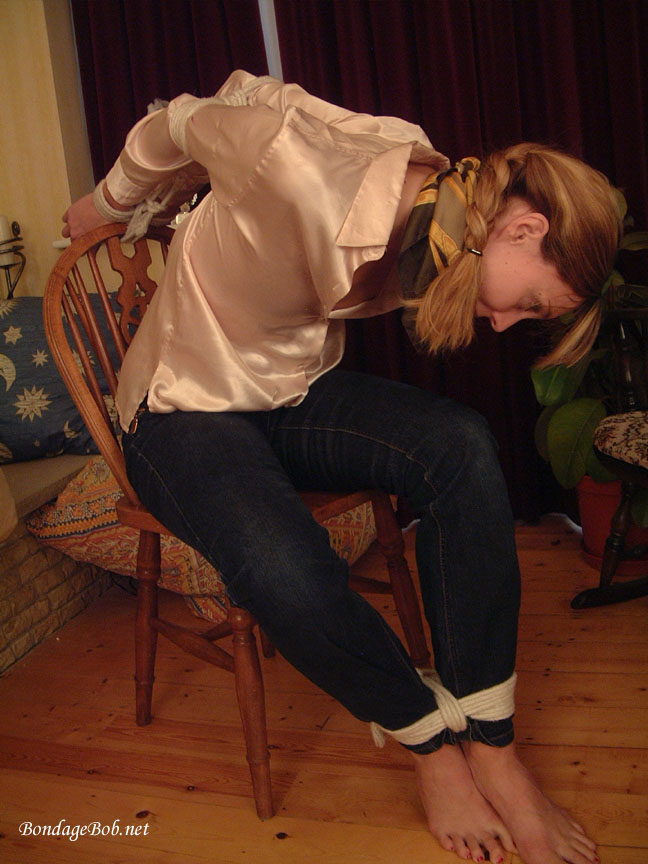 Tied Sexy Beauties 71-2