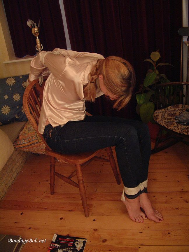 Tied Sexy Beauties 71-2