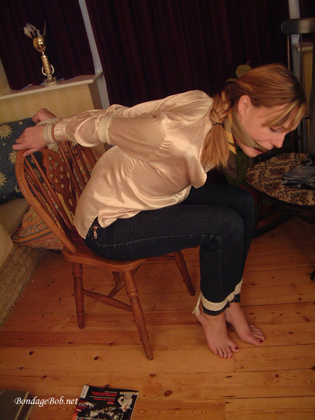 Tied Sexy Beauties 71-2