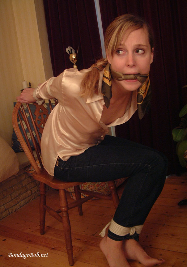 Tied Sexy Beauties 71-2