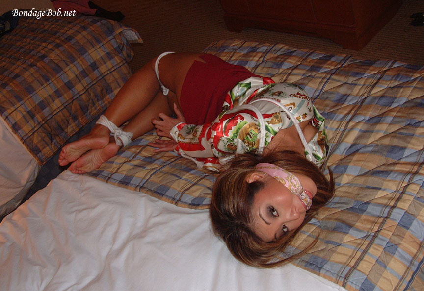 Tied Sexy Beauties 72-1