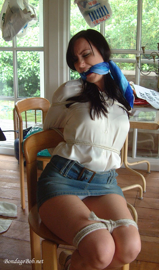 Tied Sexy Beauties 77-3