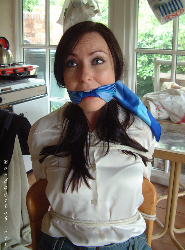 Tied Sexy Beauties 77-3