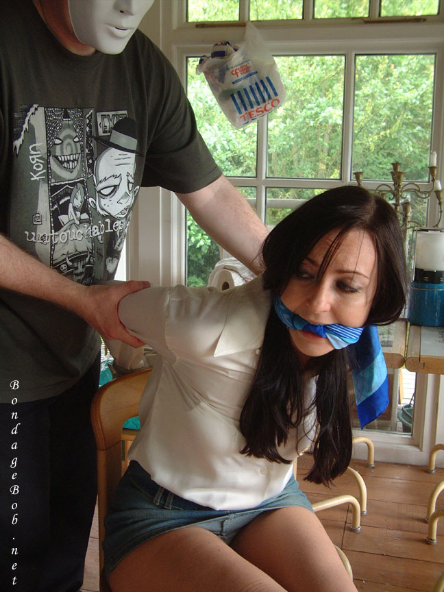 Tied Sexy Beauties 77-3