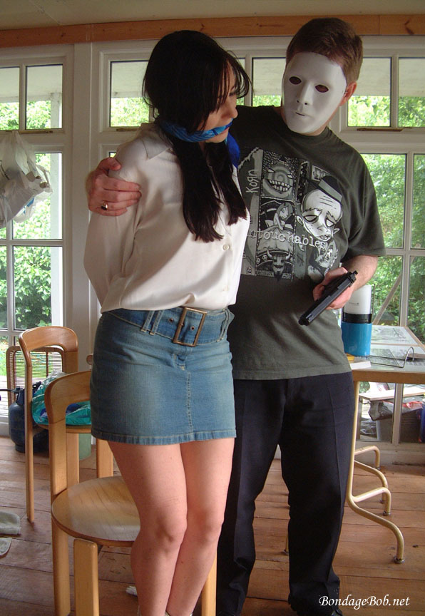 Tied Sexy Beauties 77-3