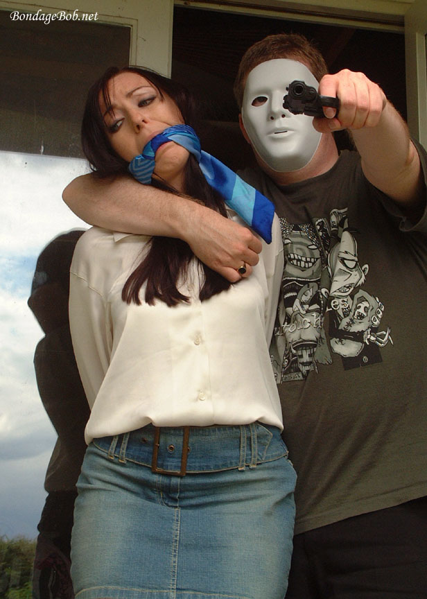 Tied Sexy Beauties 77-3